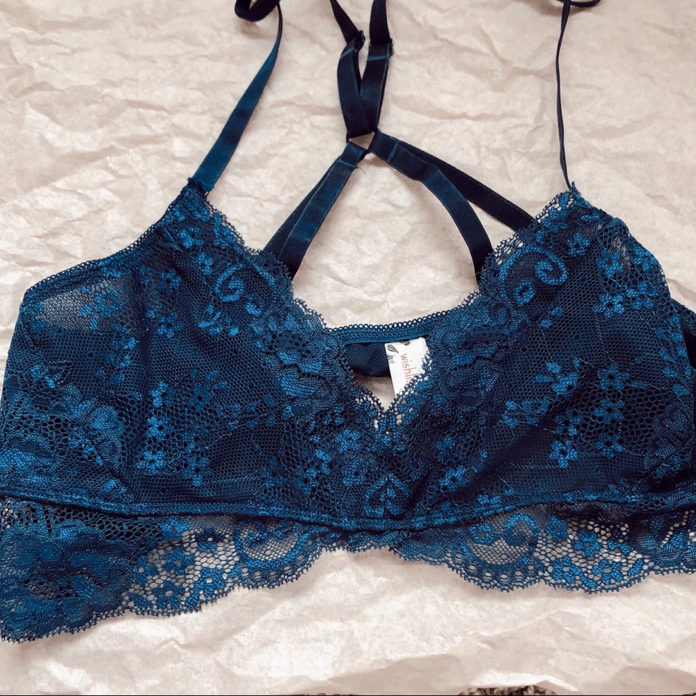 🌻Navy blue Lacey brallette